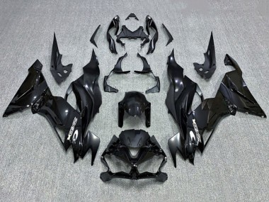 2019-2022 Kawasaki ZX6R Motorcycle Fairing - Glossy Black Canada