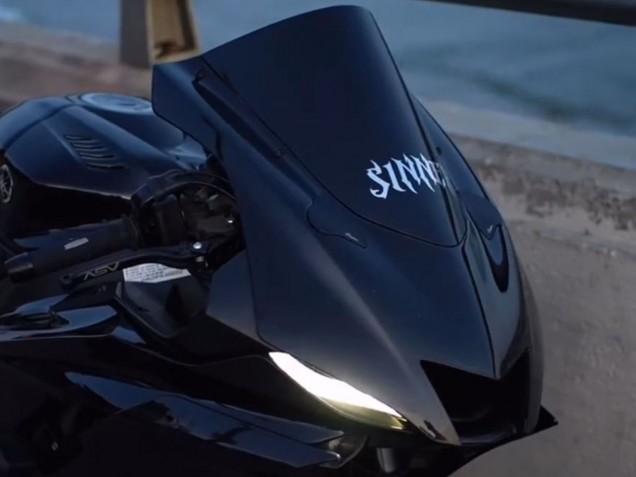 2017-2023 Yamaha YZF 600 R6 Motorcycle Fairings - Glossy Black Canada